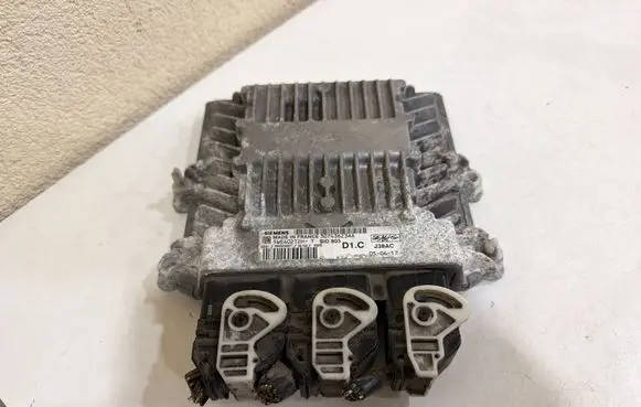 Volvo S40 Engine control unit/module 30743623AA