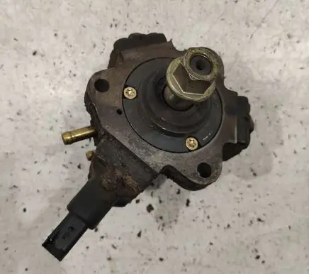 Citroen C5 Fuel injection high pressure pump 0445010021