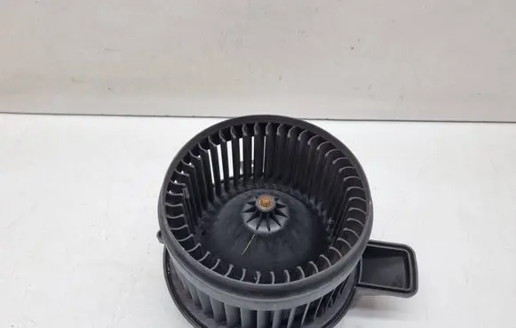 Jeep Grand Cherokee Heater fan/blower DM676001