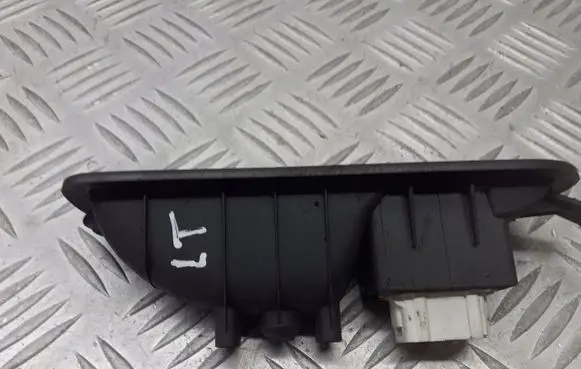 Renault Scenic II - Grand scenic II Quarter vent window switch 