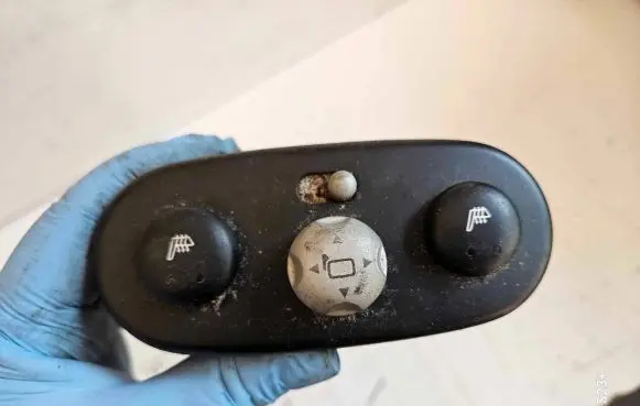 Mini One - Cooper R50 - 53 Seat heating switch 6918217 61.31-8373 03216120