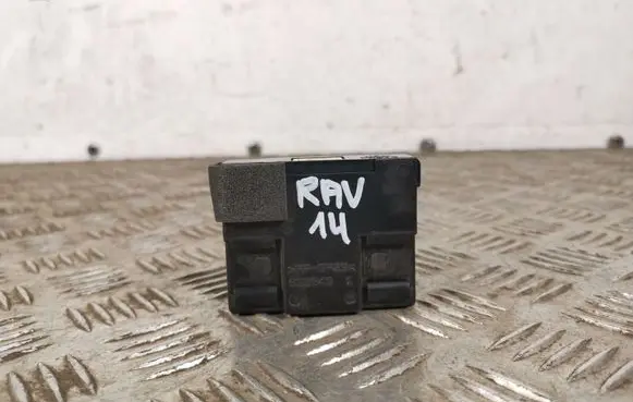 Toyota RAV 4 (XA40) Other control units/modules 625731000