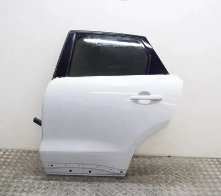Jaguar F-Pace Rear door T4A1371