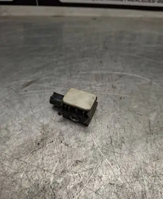 Mercedes-Benz ML W164 Airbag deployment crash/impact sensor 0038202926 132401328 200205