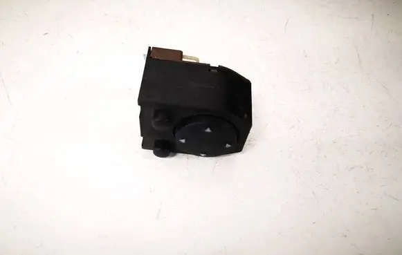 Audi A6 S6 C4 4A Wing mirror switch 4A0959565