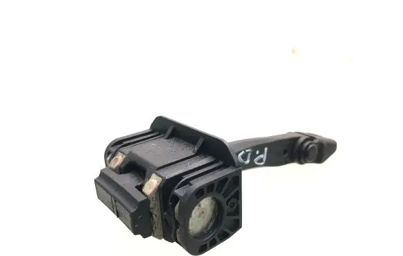 BMW 1 E81 E87 Front door check strap stopper 7176809