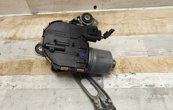 Ford Focus Wiper motor BM5117504BJ 0390248109 HW3535SW1515