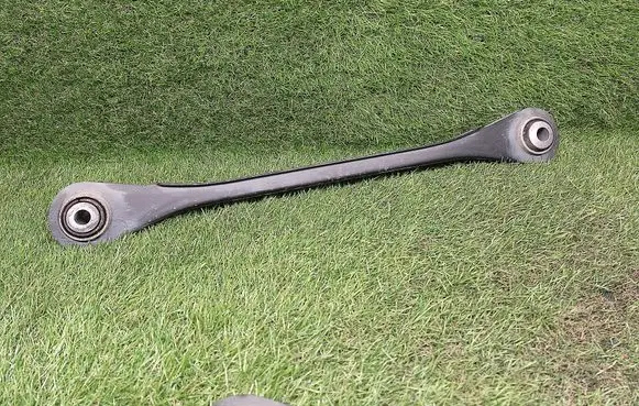 Volkswagen Touareg II Rear upper control arm/wishbone 7P0501530