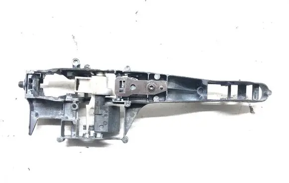 Citroen Berlingo Front door exterior handle/bracket 910959