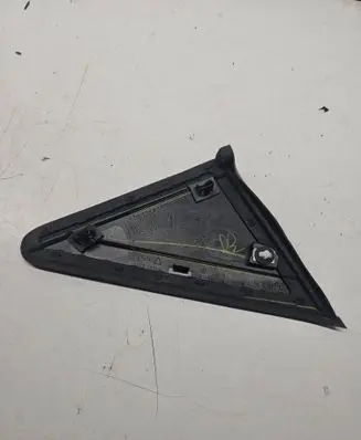 Dodge Grand Caravan Fender end trim CAV2 1AN69TRMAA
