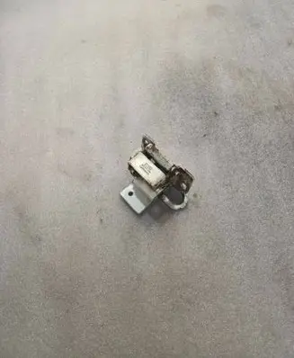 Audi A6 S6 C4 4A Rear door lower hinge 4A0833411A