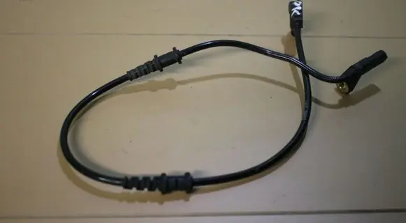 Mercedes-Benz C W203 ABS brake wheel speed sensor A2035400417