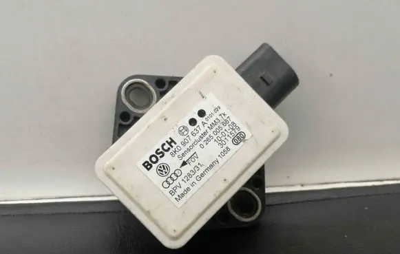 Audi A4 S4 B8 8K ESP acceleration yaw rate sensor 8K0907637A 0265005667