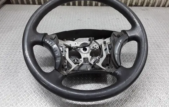 Toyota Avensis Verso Steering wheel