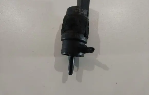 Audi A4 S4 B8 8K Windscreen/windshield washer pump 8K5955647