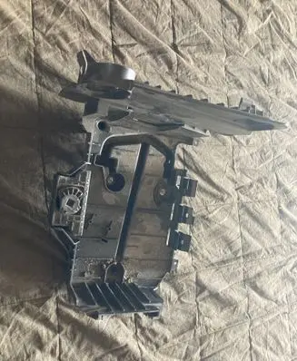 Battery box tray
