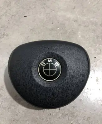 BMW 1 E81 E87 Steering wheel airbag 33677051503