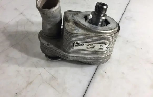 Engine oil radiator