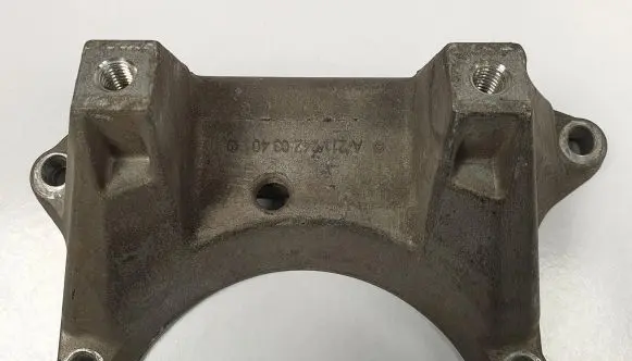 Mercedes-Benz CLS C218 AMG Gearbox mounting bracket A2112420340