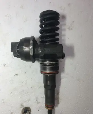 Audi A4 S4 B6 8E 8H Fuel injector 038130073AR