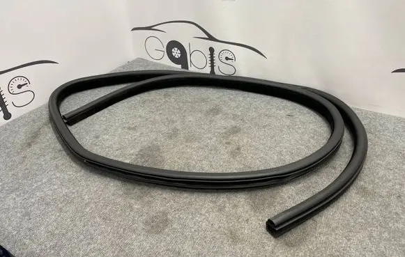 Land Rover Range Rover Sport L494 Front door rubber seal DK6220708AC