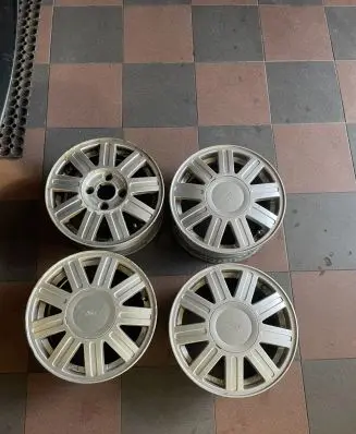 Ford Fiesta R14 alloy rim 2S61CB