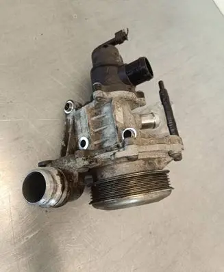 Mercedes-Benz B W246 W242 Water pump A6512000501