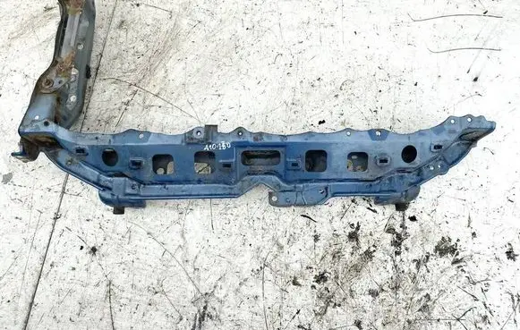 Toyota Yaris Radiator mount bracket 