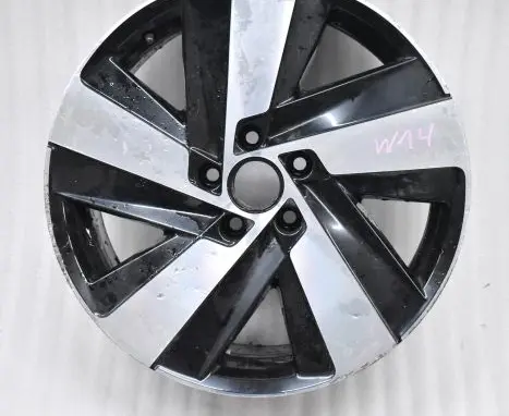 Volkswagen PASSAT B8 R18 alloy rim 