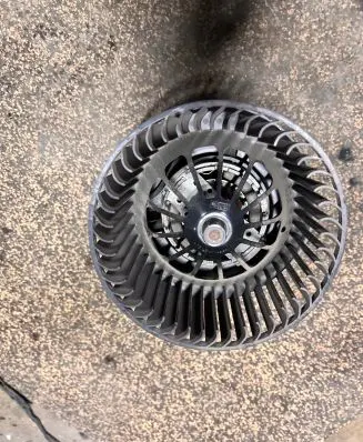 Ford Focus C-MAX Heater fan/blower 3M5H18456AD