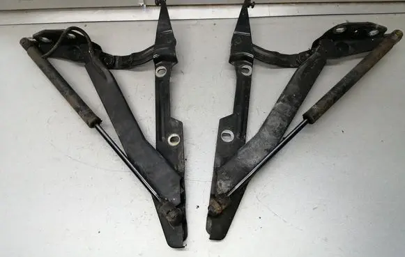 Audi A8 S8 D2 4D Tailgate/trunk/boot hinge