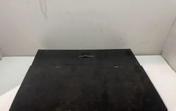 Trunk/boot floor carpet liner