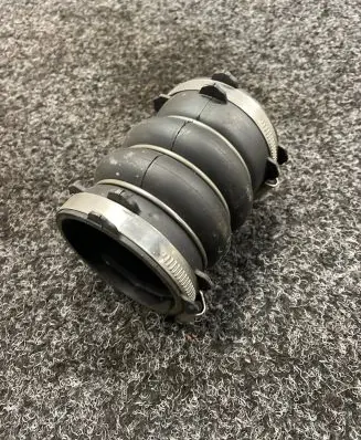 Porsche Macan (95B) Breather hose/pipe 95b145832