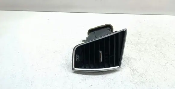 Audi Q5 SQ5 Dashboard side air vent grill/cover trim 8R2820902F