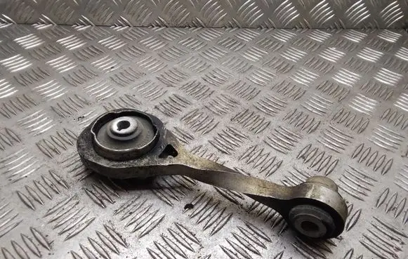 Renault Kangoo I Gearbox mount