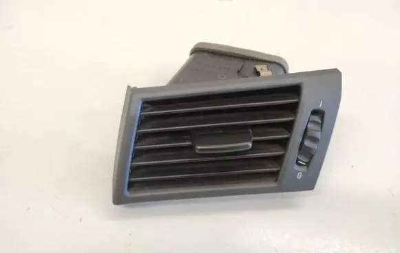 BMW X3 E83 Dashboard side air vent grill/cover trim 3400075