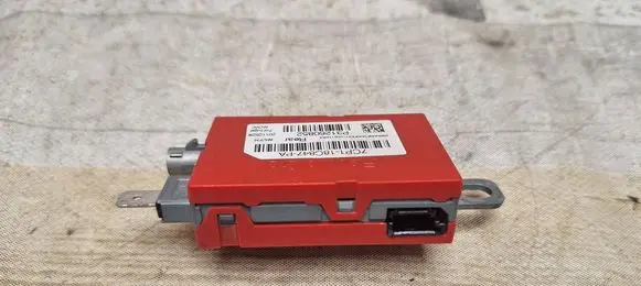 Volvo V60 Aerial antenna amplifier 7CP118C847PA P31260852