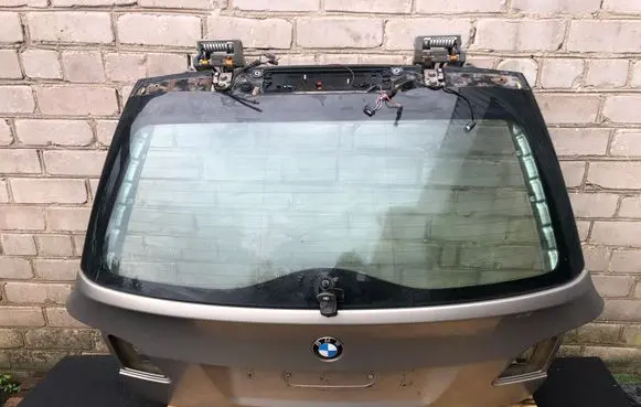 BMW 5 E60 E61 Tailgate/trunk/boot lid