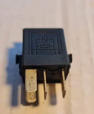 BMW 3 E36 Other relay V23073B1005X18 61361393412