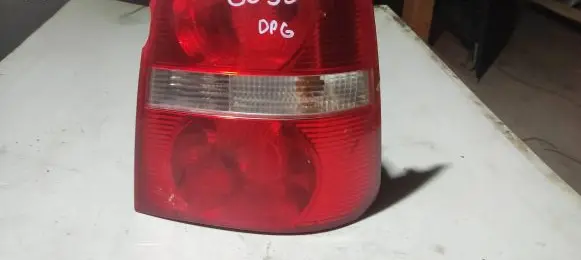 Volkswagen Touran I Rear/tail lights 1T0945096F