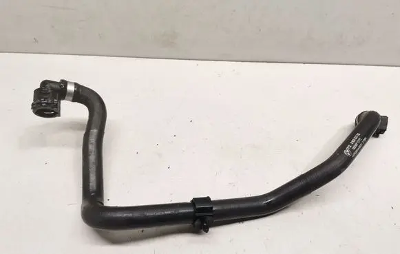 Engine coolant pipe/hose