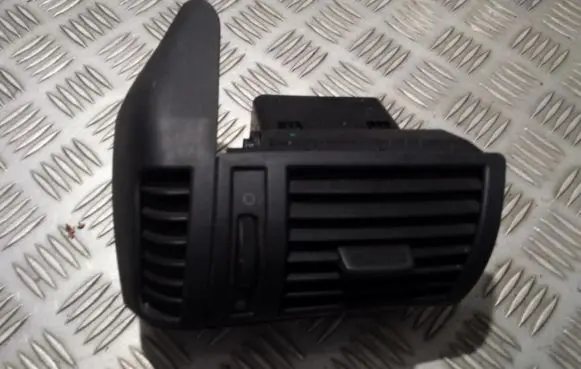 Fiat Stilo Dashboard side air vent grill/cover trim LS347901 1821920336