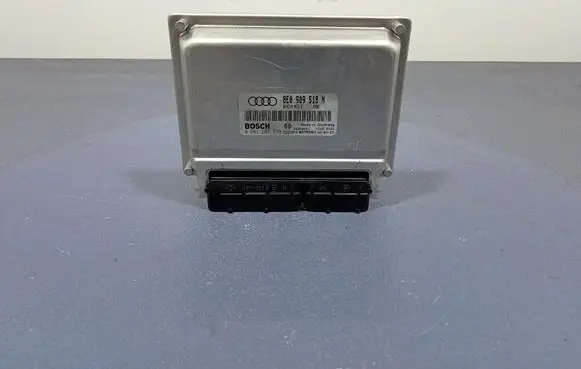 Audi A4 S4 B6 8E 8H Engine control unit/module ECU 8E0909518N