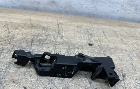 Audi A6 S6 C7 4G Front bumper mounting bracket 4G0807283 D16110