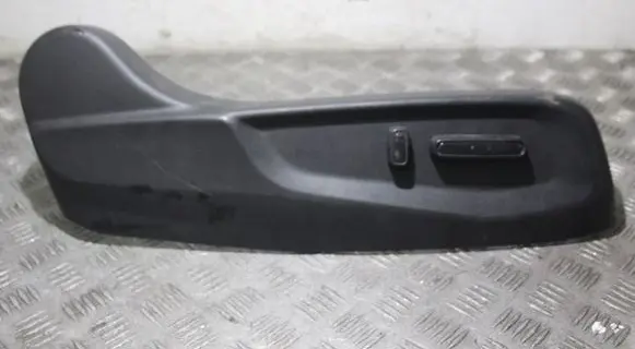 Honda CR-V Seat control switch 