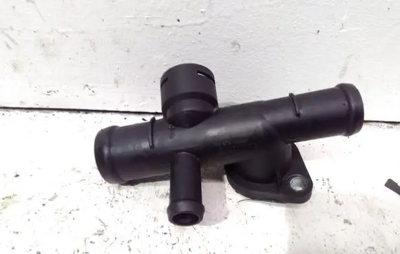 Thermostat/thermostat housing