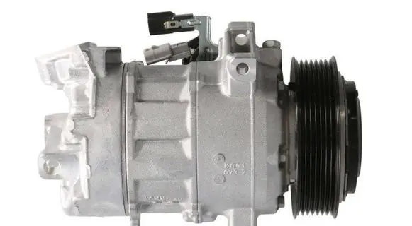 Nissan X-Trail T32 Air conditioning (A/C) compressor (pump) DCP46025 10-3731 10-3732