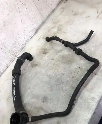 Volkswagen Touran III Engine coolant pipe/hose 5qa122101a