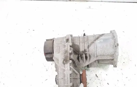 Gearbox transfer box case