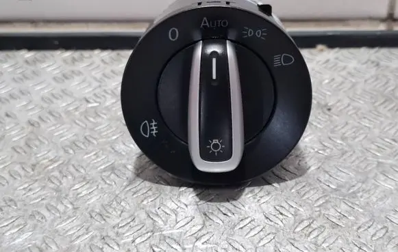 Volkswagen Golf VI Light switch 3C8941431